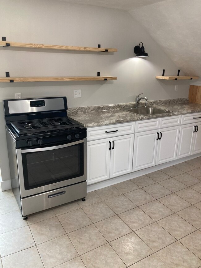 Photo - 1035 W 36th St Unit 2