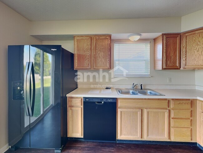 Photo - 1518 Bluestem Dr