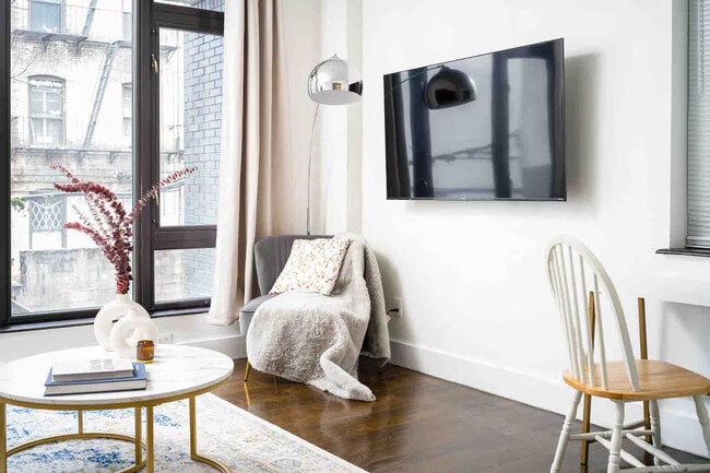 Building Photo - 1491 Lexington Ave Unit ID1058794P