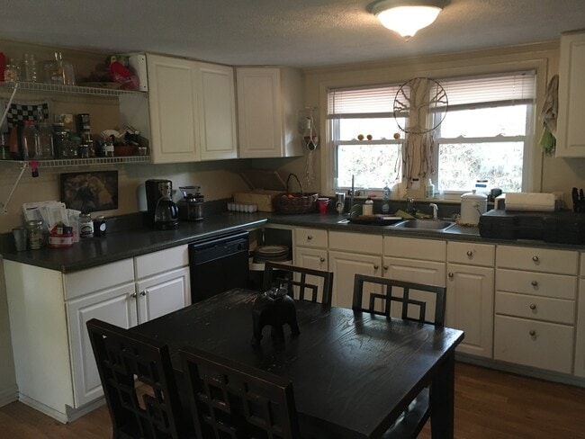 Photo - 154 Westside Dr