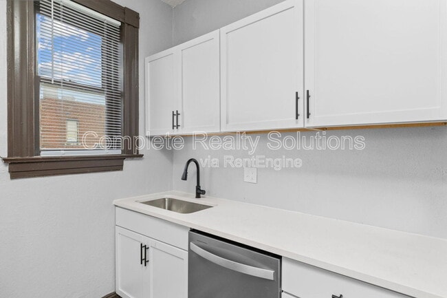 Photo - 3402 Dunnica Ave Unidad 2f