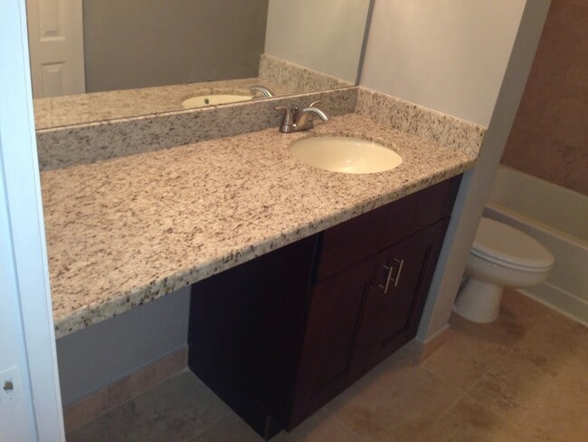 Photo - 2850 N Oakland Forest Dr