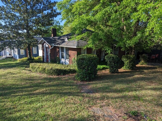 Photo - 101 S Pickens St