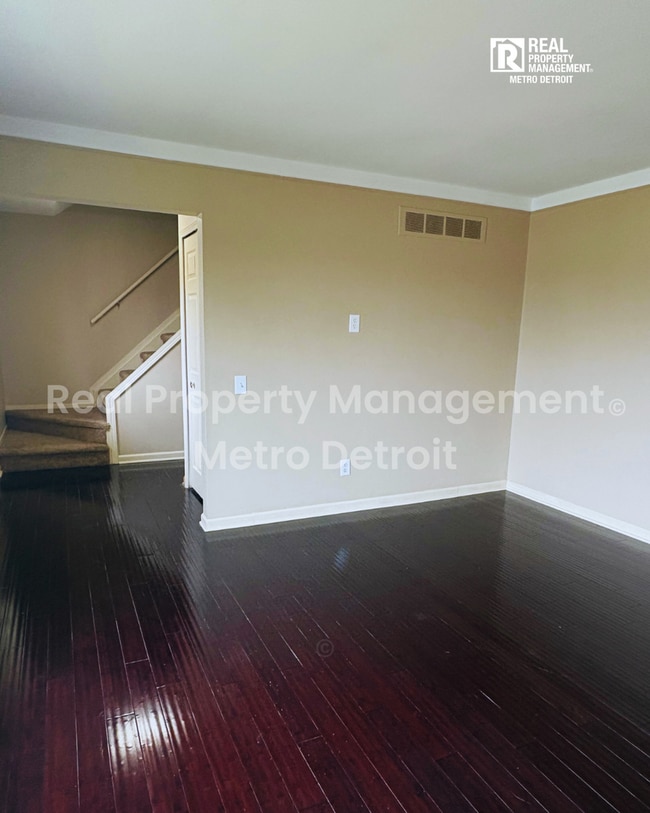 Photo - 172 Parsons Ln