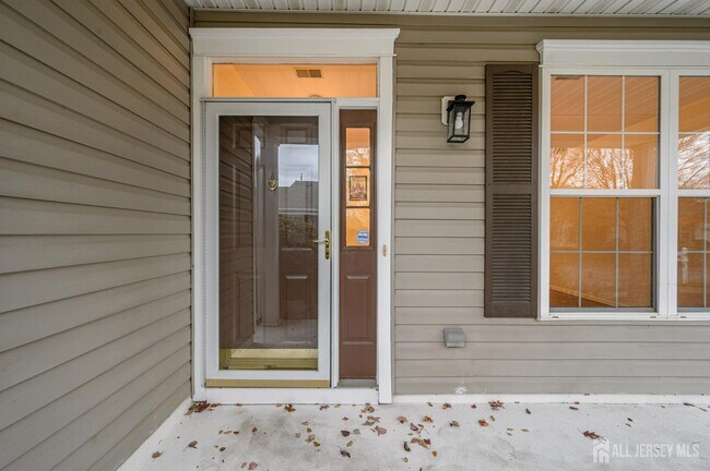 Photo - 131 Greenlawns Dr