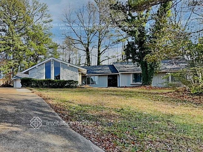 Building Photo - 5388 Golfcrest Cir