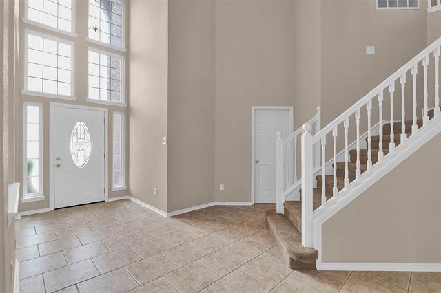 Photo - 764 Rockefeller Ln