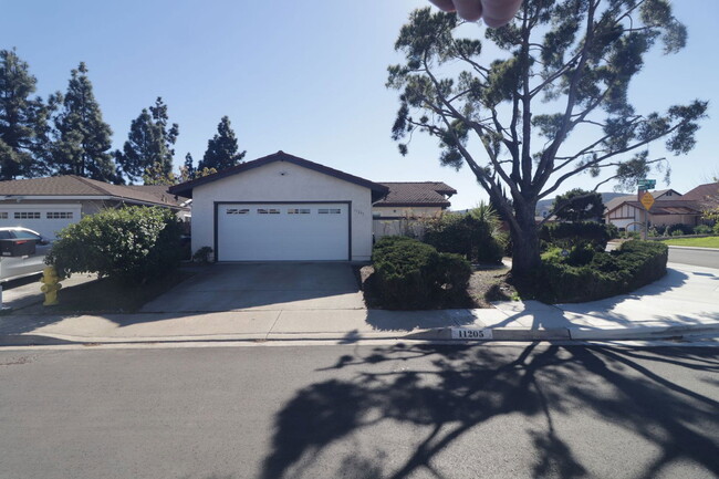 Photo - 11205 Socorro St