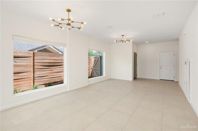 Photo - 24 N 28th St