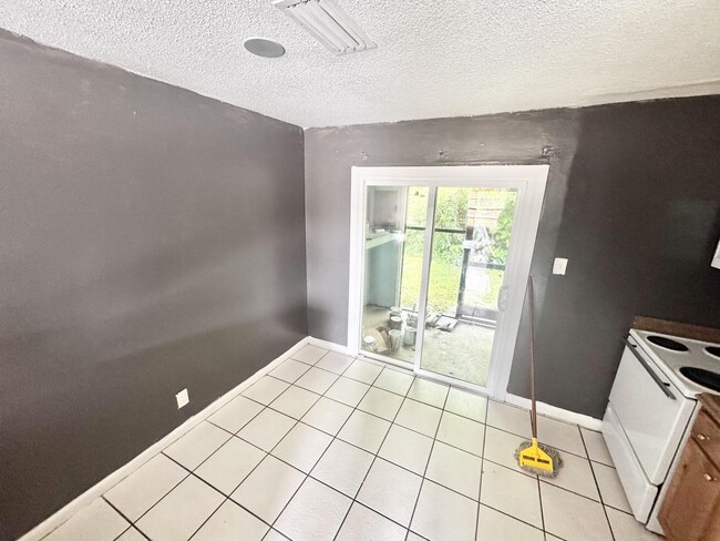 Photo - 2993 SE Camino Ave