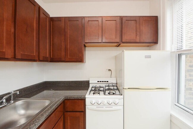 Photo - 653 W Belmont Ave Unit 604