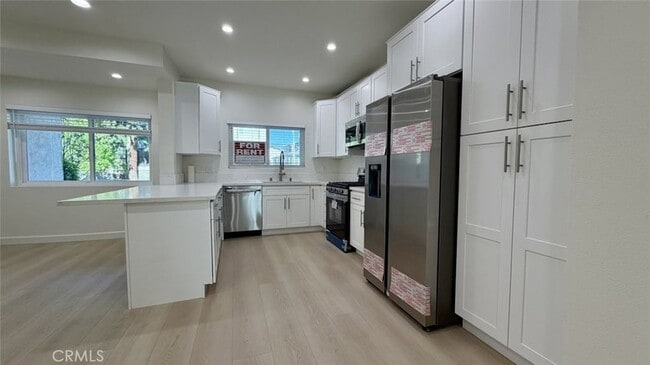 Photo - 310 E Providencia Ave Unit 108