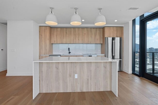 Photo - 84 East Ave Unit 3404