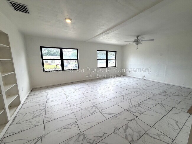 Photo - 1624 Ferndell Rd