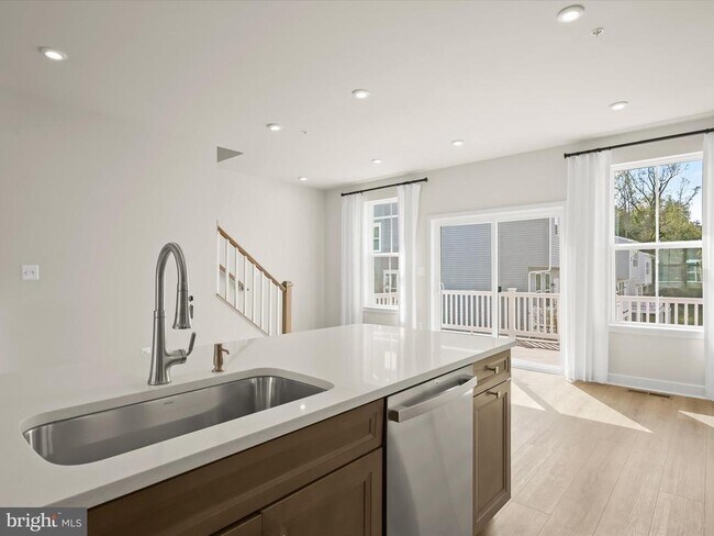 Photo - 7840 Blackbriar Wy