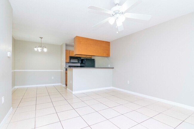 Photo - 302 Lake Parsons Green Unit 103