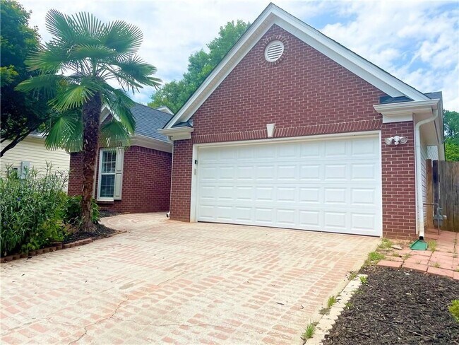 Photo - 2715 Sterling Creek Pointe