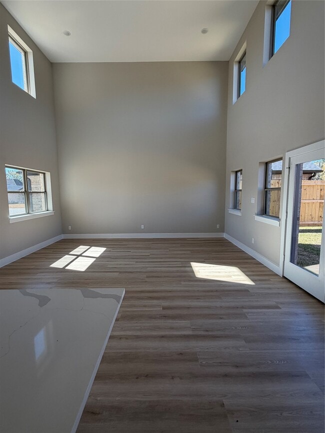 Photo - 2614 Martinas Ct