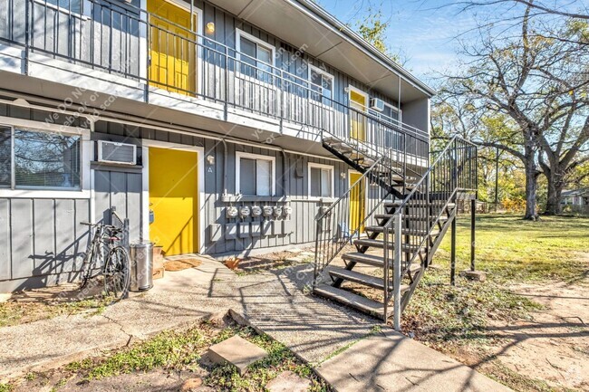 Building Photo - 903 Springdale Rd Rental