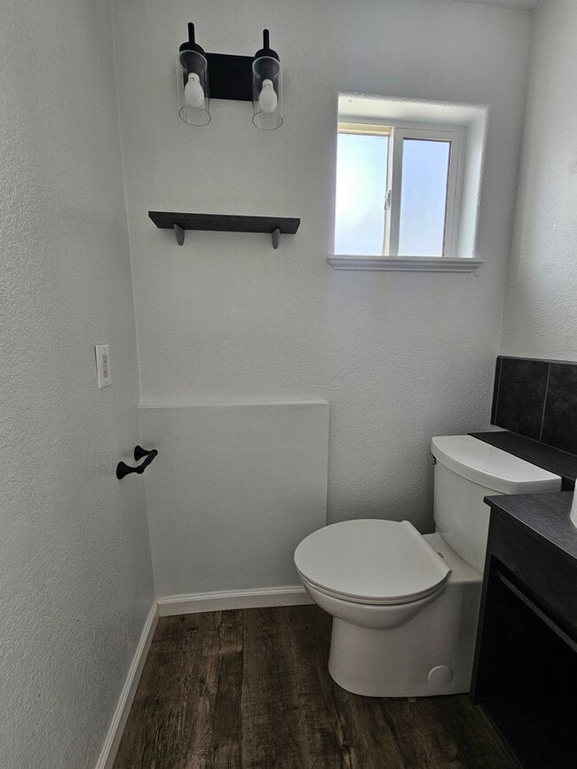 Photo - Stylist Updated 3 Bedroom in Dayton