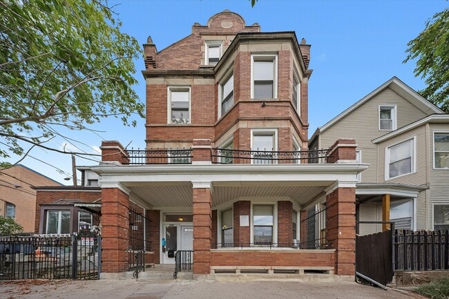 Building Photo - 1908 W 48th St Unit 3F Rental