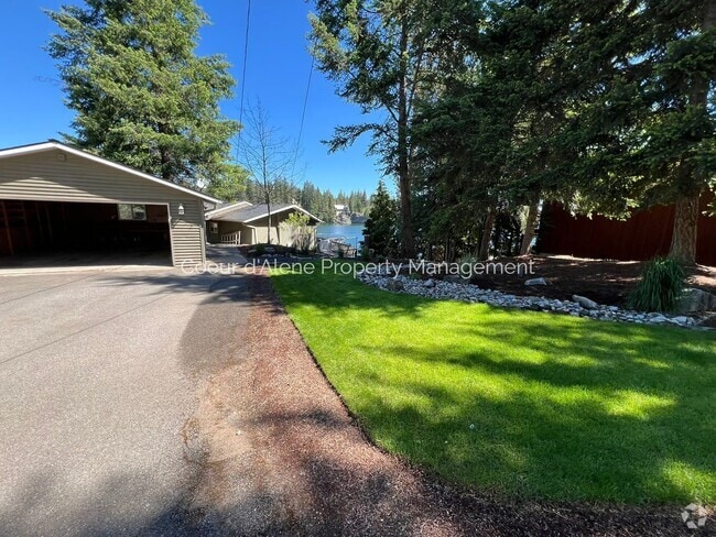 Building Photo - 2+ bed, 2 bath house on the Spokane River!