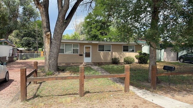 Building Photo - single family home