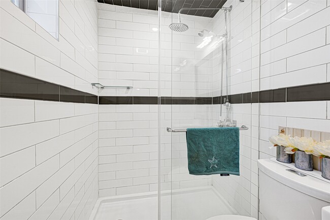 Photo - 1603 Welch St Unit 8