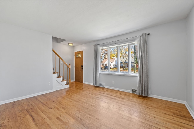 Photo - 3035 N 89th St