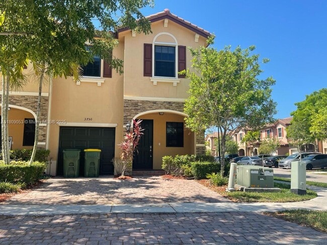 Photo - 3750 SE 3rd St Townhome