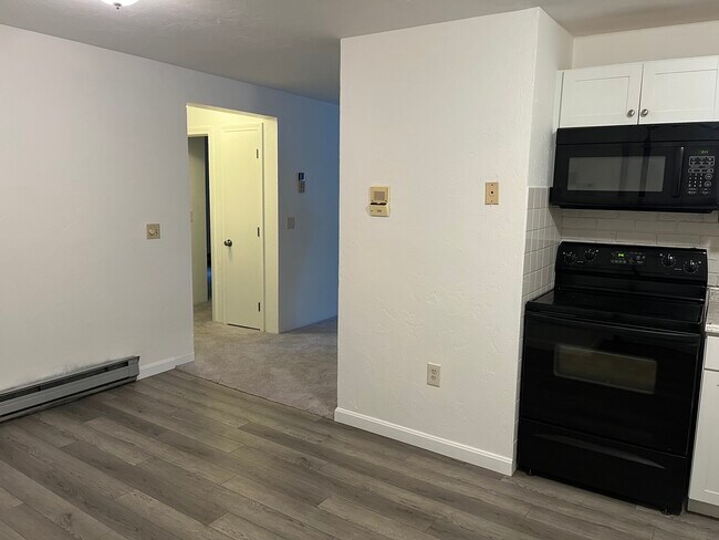 Photo - 48 Gibbs St Unit Apartment for rent