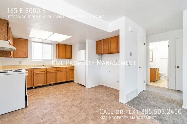 Building Photo - 165 E 8000 S Rental