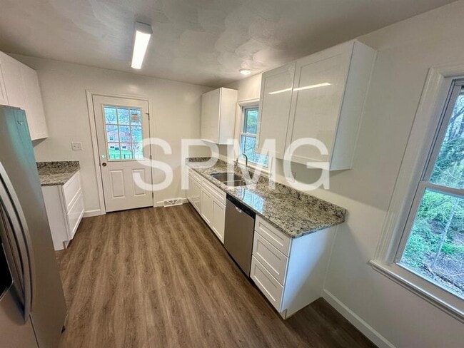 Photo - 612 Landfair Dr