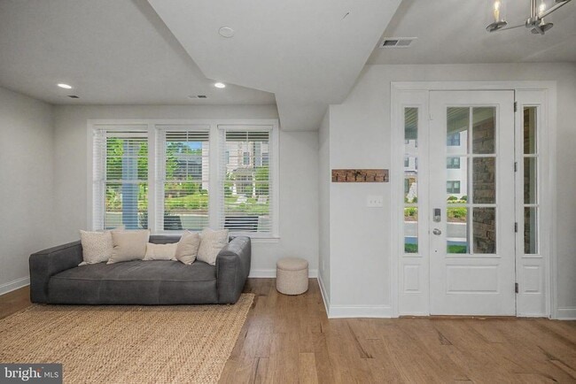 Photo - 300 Squire Dr