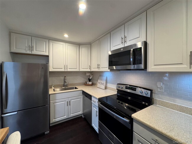 Photo - 634 Fox Run Ln