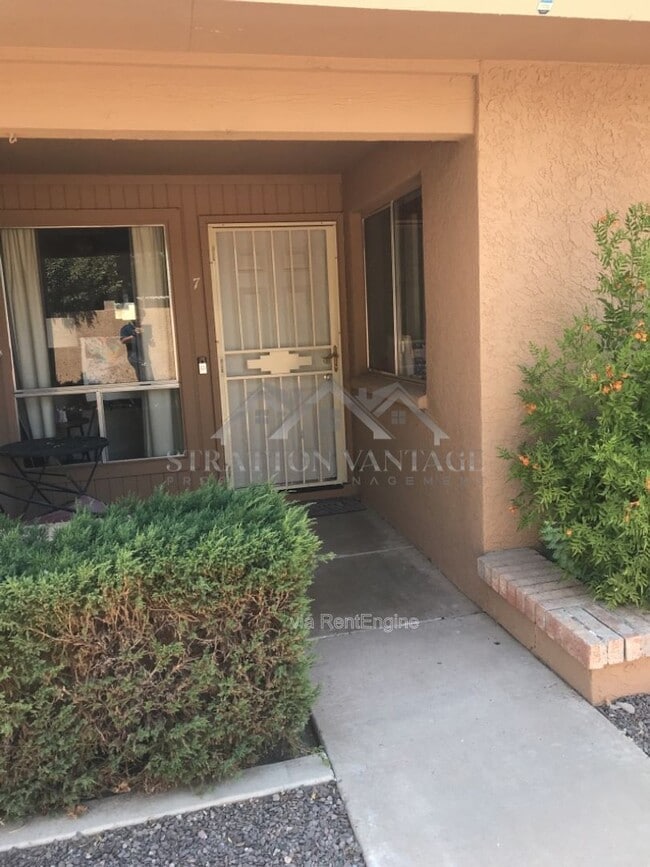 Building Photo - 20235 N 3rd Dr Unit 7