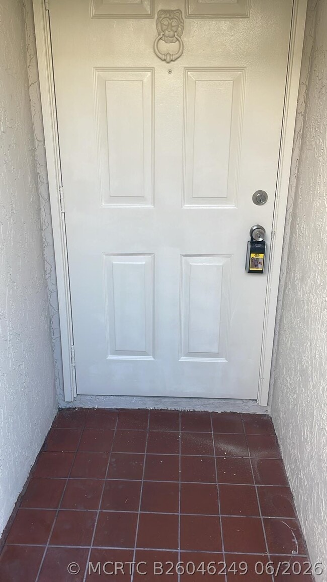 Photo - 1380 Longarzo Pl
