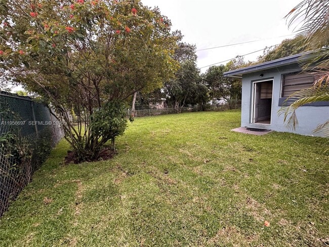 Photo - 1306 NW 11th Pl