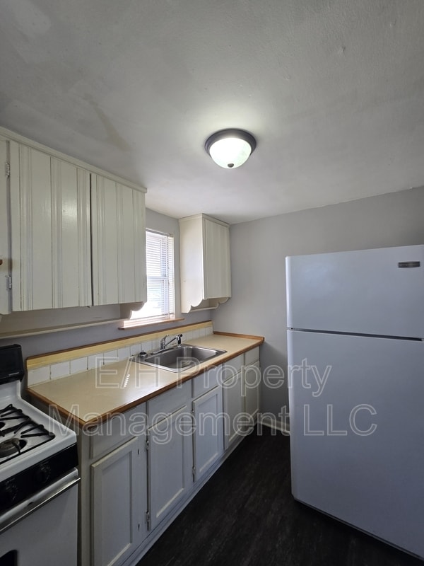 Photo - 938 N Broadway Ave Unidad 1