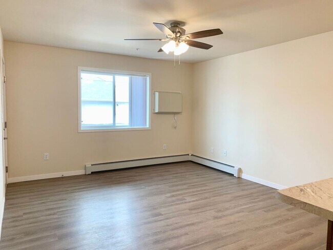 SCS Fox Point Apartment Community