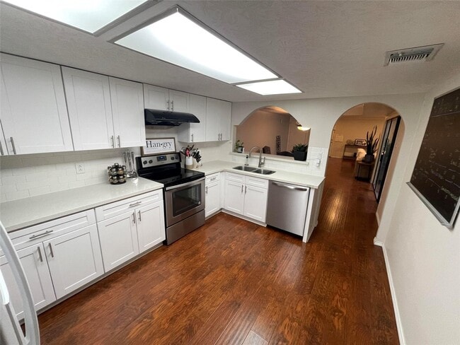 Photo - 4523 Acacia St