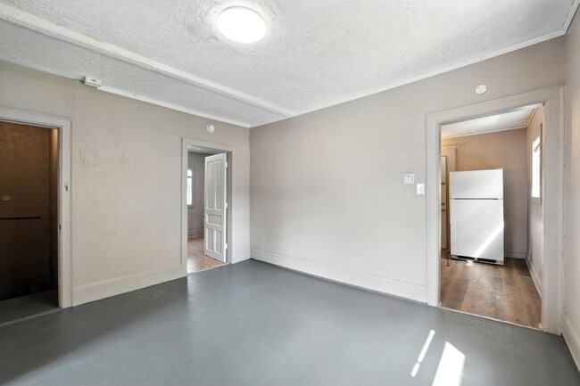 Building Photo - 3402 N 3rd St Rental