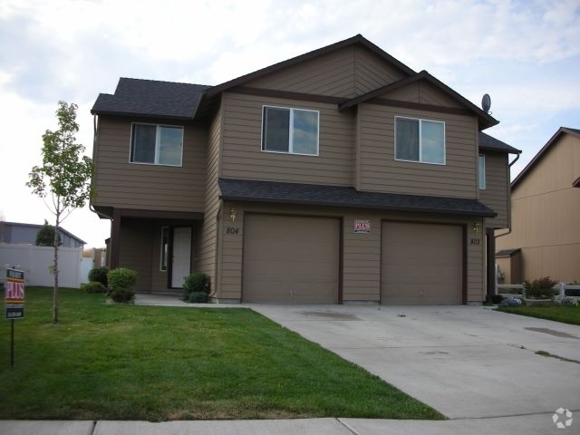 Building Photo - l802-l804 Unit 802 Rental