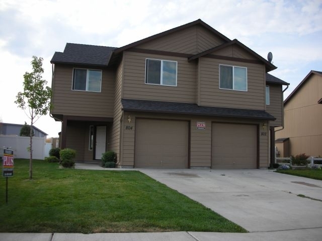 l802-l804 - l802-l804 Apartment Unit 802