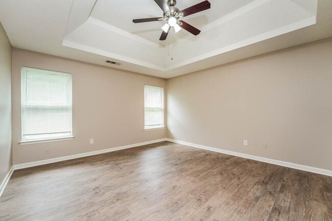 Photo - 4943 Bryant Dr