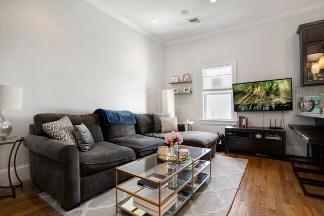 Photo - 32 Woodward St Unit 3##
