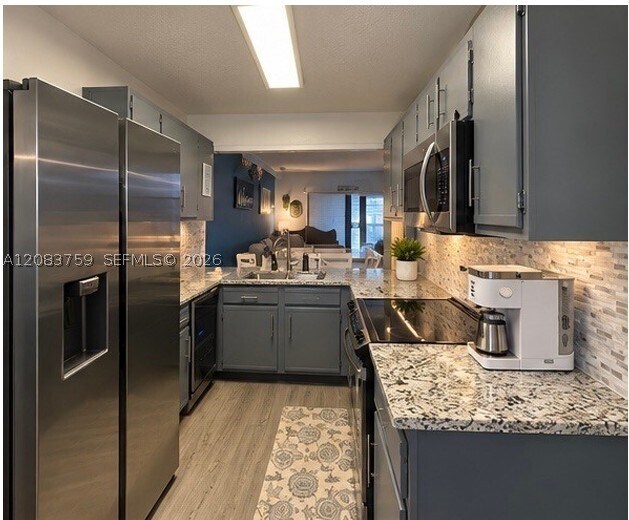 9652 W McNab Rd Unit 104
