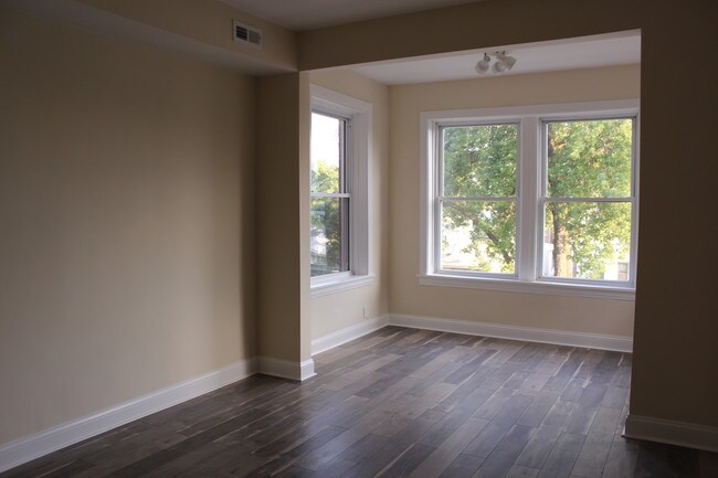 Sala de estar - 3316 W Hutchinson St Unidad 3