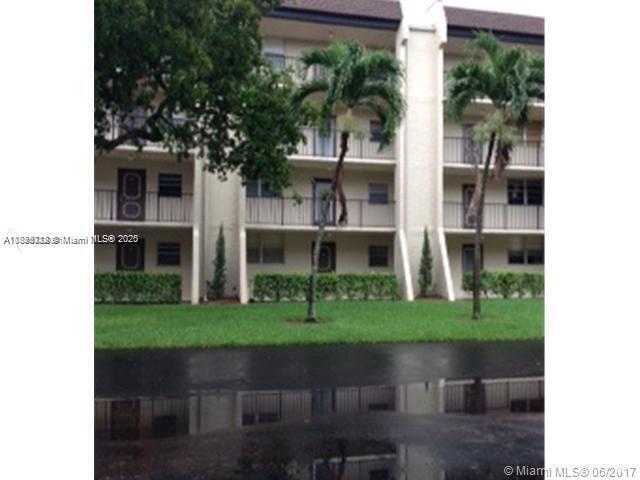 Building Photo - 9430 Poinciana Pl Unit 105 Rental