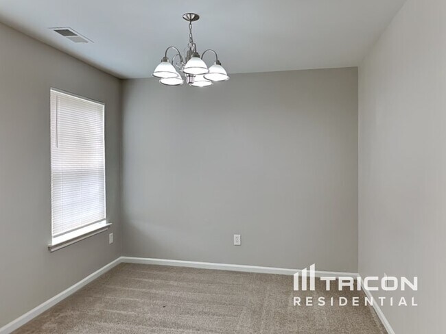 Photo - 106 Newport Dr